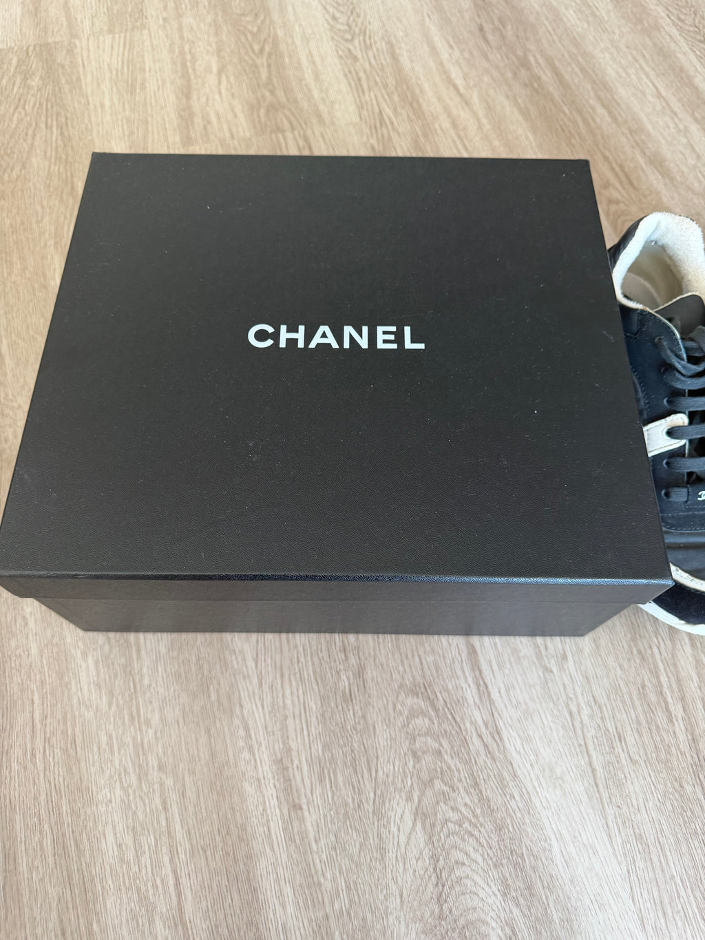 Chanel Sneakers Size 42