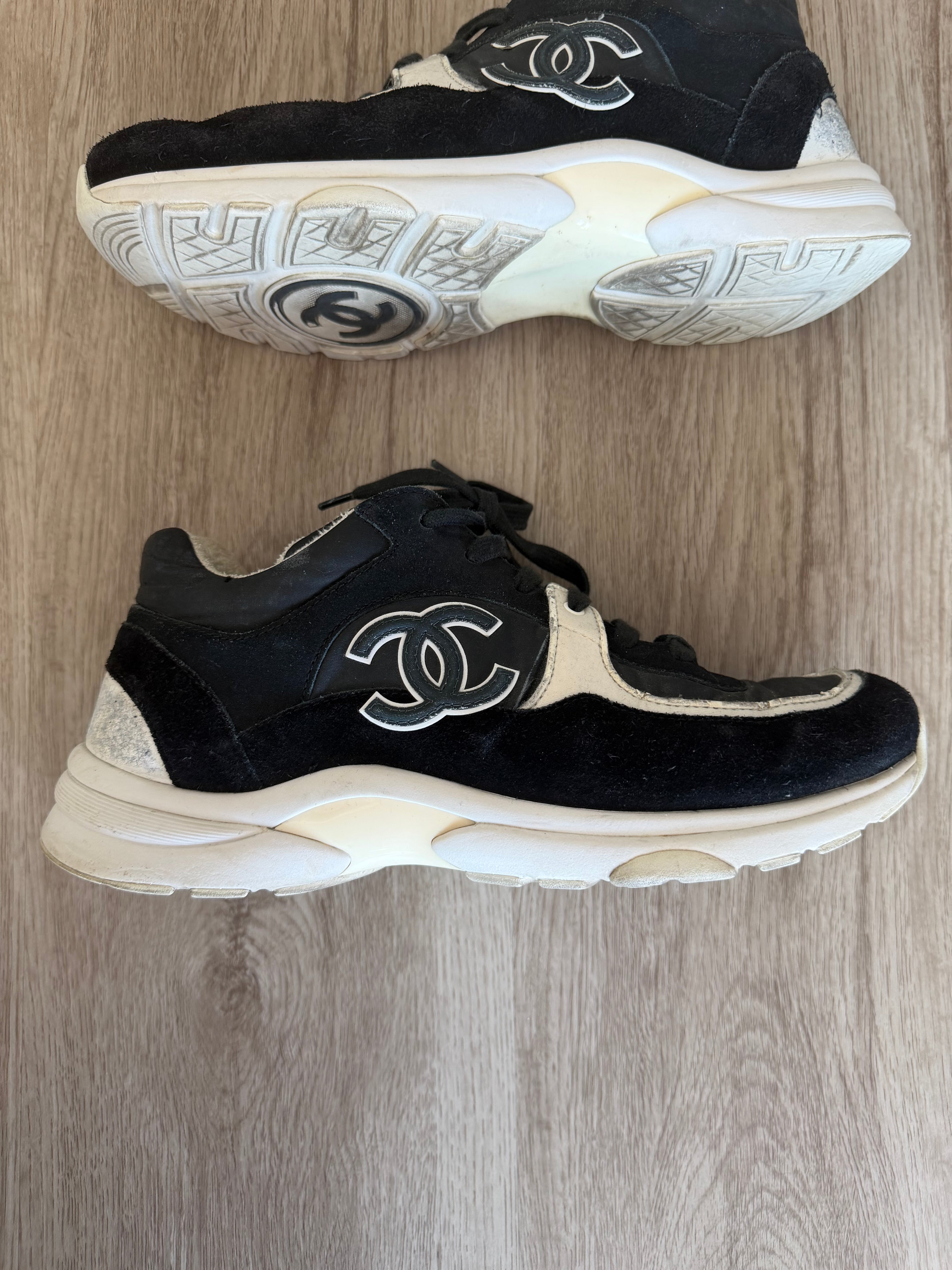 Chanel Sneakers Size 42