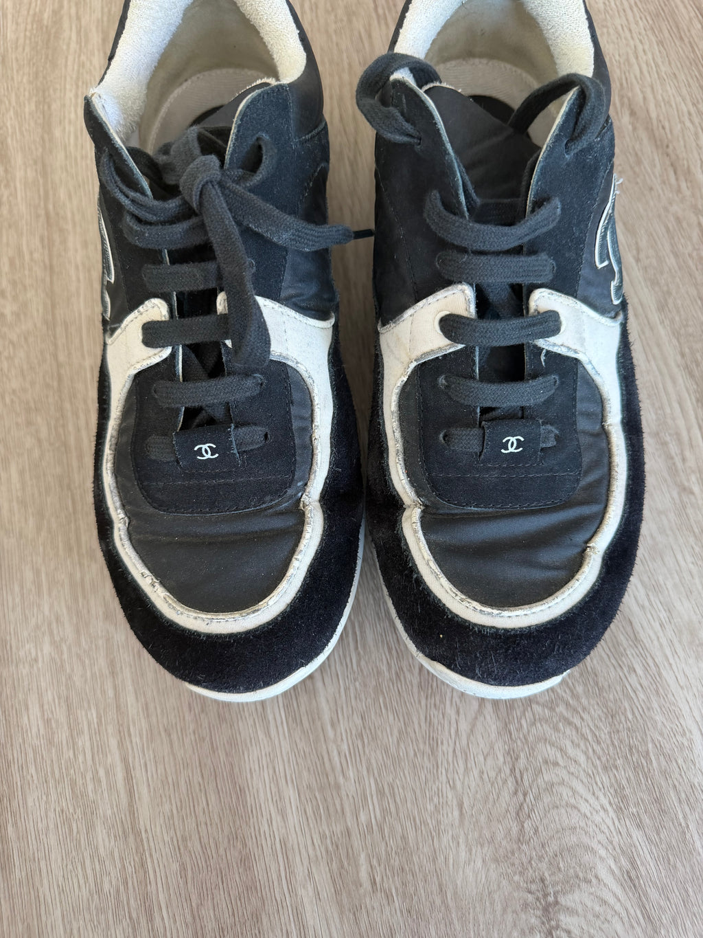 Chanel Sneakers Size 42